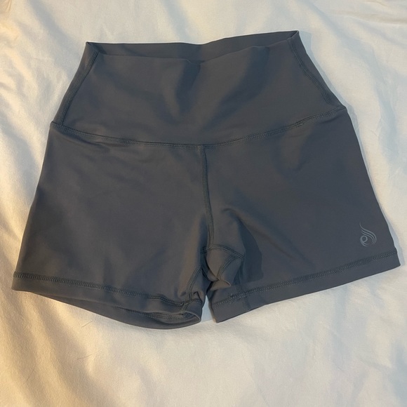 Ryderwear Motion High Waisted Shorts in Charcoal, Size XS - Picture 8 of 10